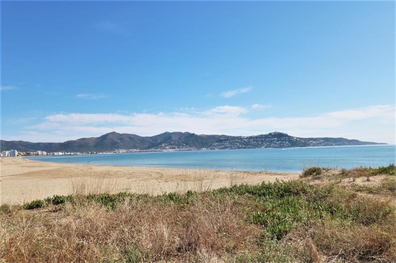 Апартаменты Delta Muga, Piso Muy Cerca De La Playa Эмпуриабрава Экстерьер фото
